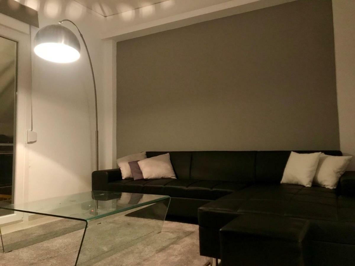 Renovated Minimal Apartment Next To Metro Aten Exteriör bild
