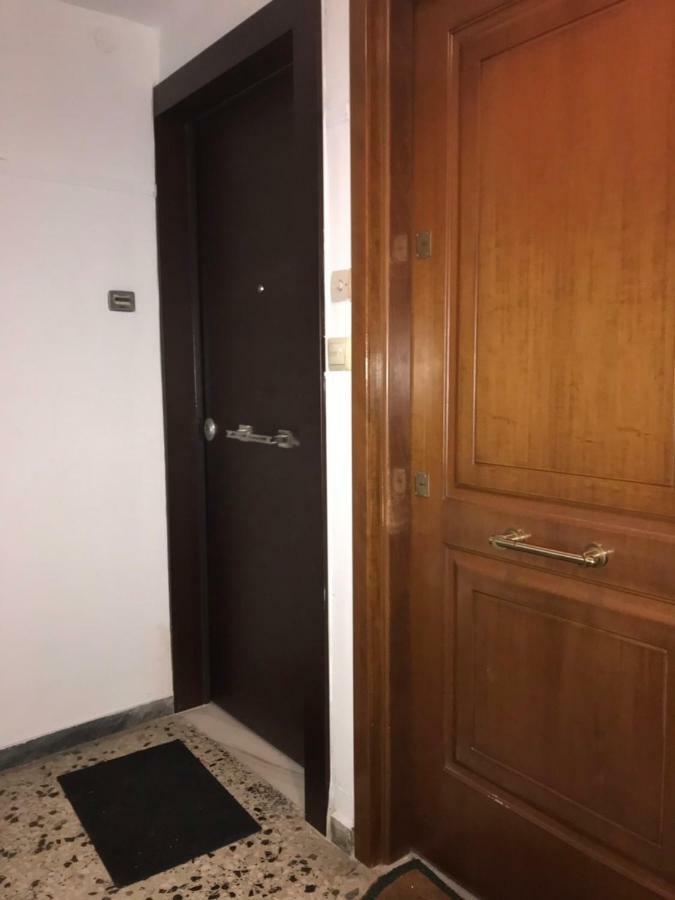 Renovated Minimal Apartment Next To Metro Aten Exteriör bild