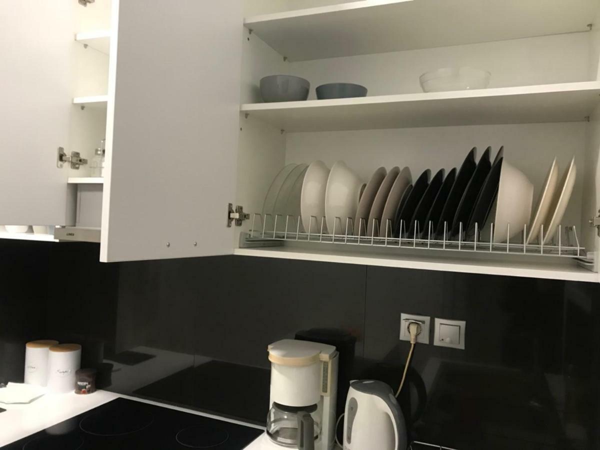 Renovated Minimal Apartment Next To Metro Aten Exteriör bild